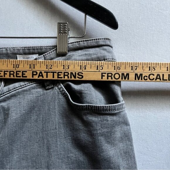 Gerry Weber straight fit grey denim jeans Sz 42R/ 32” - Picture 10 of 11